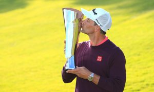 Po téměř čtyřech letech má Scott titul z PGA Tour, největší rival odpadl