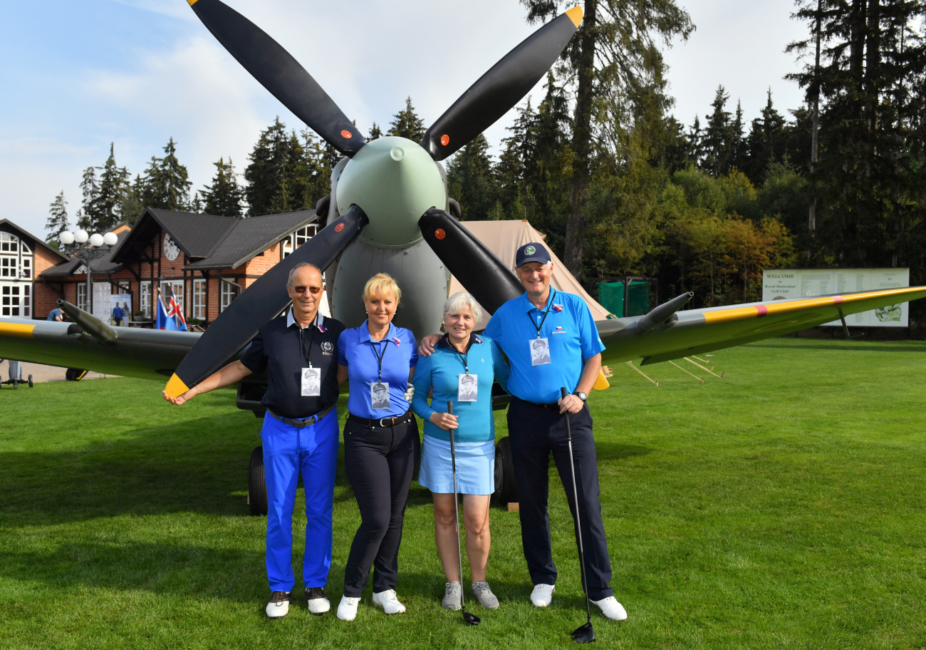 Flight České golfové federace hrál pod čestným velením plk. Otakara Hrubého, DFC