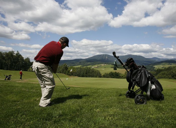 Jak hraje průměrný golfista