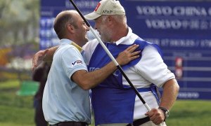 Tragédie v Dubaji. Na hřišti zemřel caddie