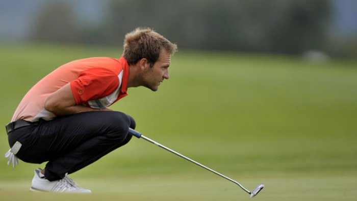 Czech PGA Tour zahajuje sezónu. Na Austerlitzu vede Cafourek