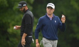 Thomas dělí vedení v Bostonu, Spieth a DJ nejsou daleko