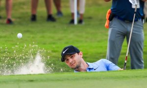 Premiéra na Tour Championship Stanleymu vyšla. Vede o dvě