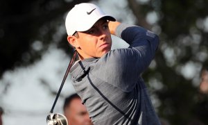 MCILROY při návratu v ABU DHABI oslnil kolem bez bogey