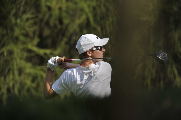 Brixi vstoupil famózně do Volvo China Open. Dělí čtvrté místo a je jen dvě rány od lídrů