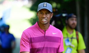 První kolo Genesis Open narušil déšť, Woods ani nezačal