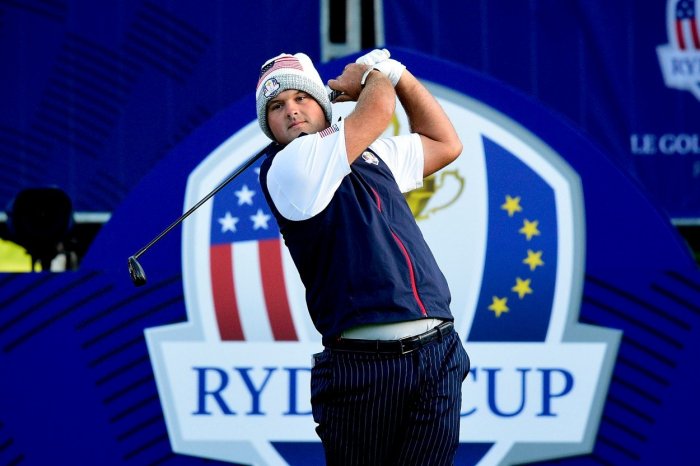 Reed si polepšil v boji o Ryder Cup, Woods na hraně