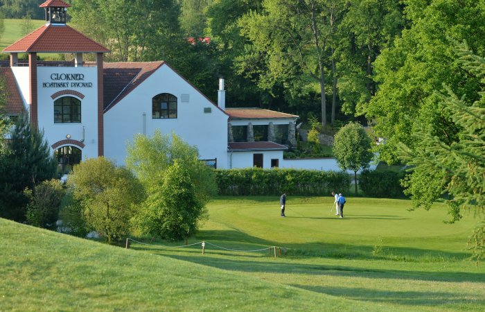 V Portoriku vedou Lashley, Diaz a Trahan