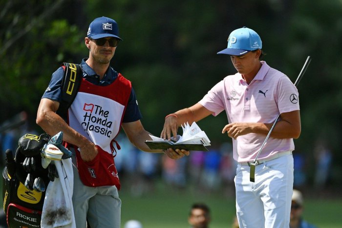 Fowler potvrzuje roli favorita, Molinari se stále trápí