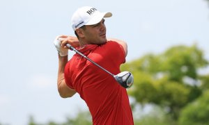 VIDEO: Kaymer dal eso a po parádním závěru se v Ománu protáhl cutem