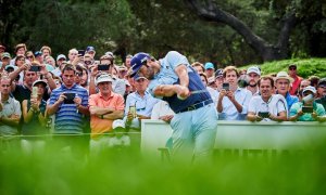 Reed zůstal v čele, zaútočili Stenson, Rahm, ale i Woods