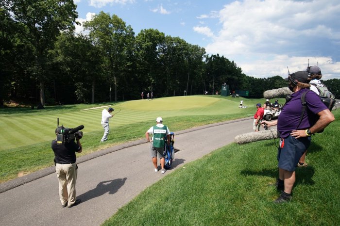 DeChambeau zahrál neuvěřitelný drive. Odešel s bogey