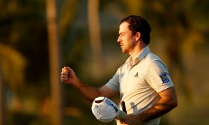 Na TPC Scottsdale vedou Taylor s Novakem, favorité nejsou daleko