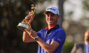 Justin Thomas vítězí na Players championship díky skvělému víkendu a řadí se mezi legendy