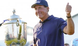 Mickelson se vzdal obžaloby proti PGA Tour