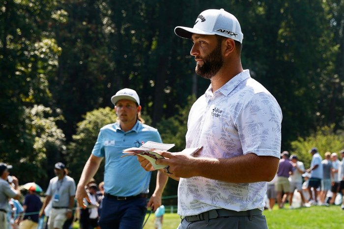 McIlroy zazářil, s ním na úvod BMW Championship také Rahm či García