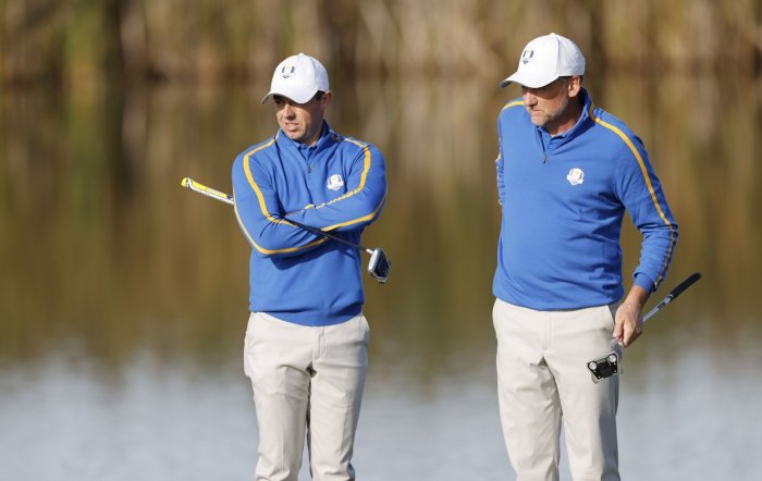 Rory McIlroy, Ian Poulter - zdroj: Profimedia Američané suverénně ovládli první den, McIlroy dostal dvakrát nařezáno