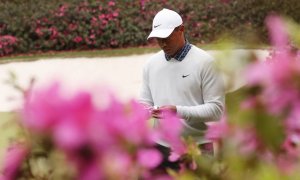 Woods se sobotou protrápil, nepodržel jej především putter