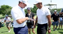 Hatton a Homa budou mít nového parťáka, DeChambeau na majoru startovat nebude