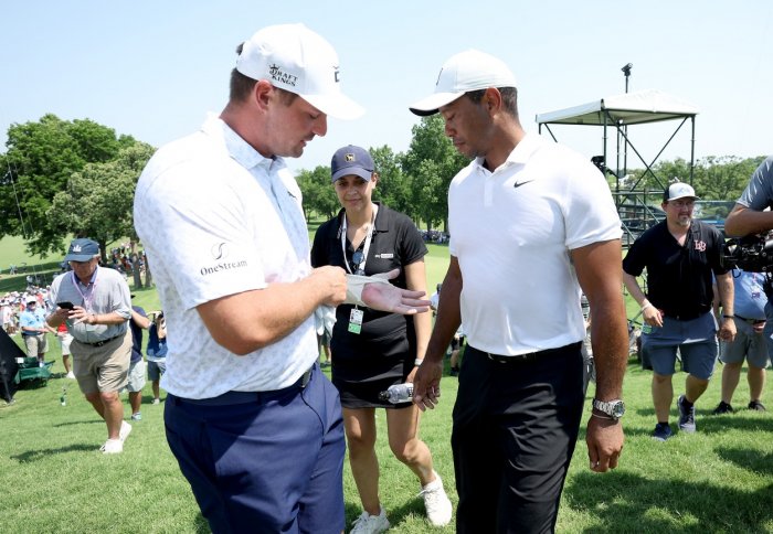 Hatton a Homa budou mít nového parťáka, DeChambeau na majoru startovat nebude