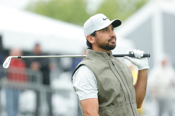 McIlroy je na Wells Fargo Championship rád za cut, vedení udržel Day