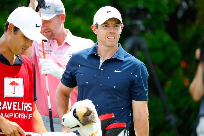 McIlroy na Travelers Championship vedení neudržel