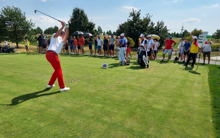 Czech Masters odstartovalo: Šest českých hráčů pod parem Albatrossu, nečekaným lídrem de Jager