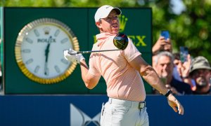 McIlroy si titul odstřelil ranou do vody, největší úspěch kariéry tak slaví MacIntyre