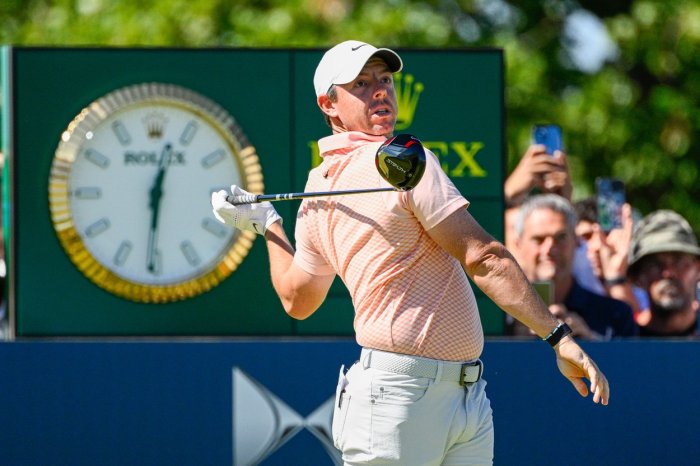 McIlroy si titul odstřelil ranou do vody, největší úspěch kariéry tak slaví MacIntyre