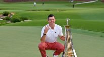 McIlroy králem PGA Tour i DP World Tour. Poslední turnaj ovládl Rahm