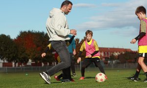 Podpořte spolu s legendárními českými fotbalisty projekt Happy Hearts