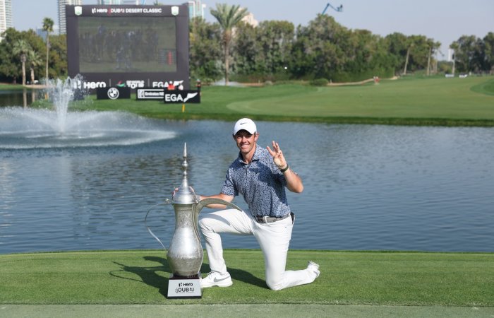 McIlroy famózním puttem uzemnil Reeda a má třetí titul z Dubai Deserts Classic