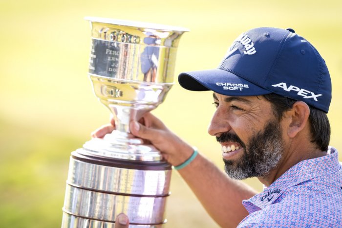 Druhá míza. Larrazábal triumfoval na KLM Open