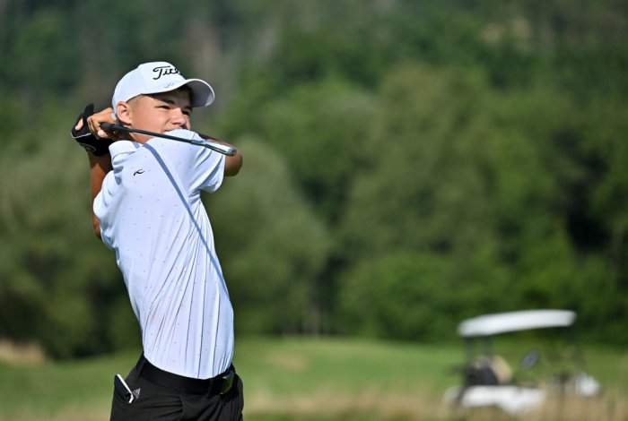 Na Czech Open v Berouně trápily golfisty rychlé a tvrdé greeny. Pral se s nimi i 13letý Klein