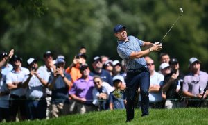 McIlroy po bezchybném kole společně s Harmanem vévodí BMW Championship