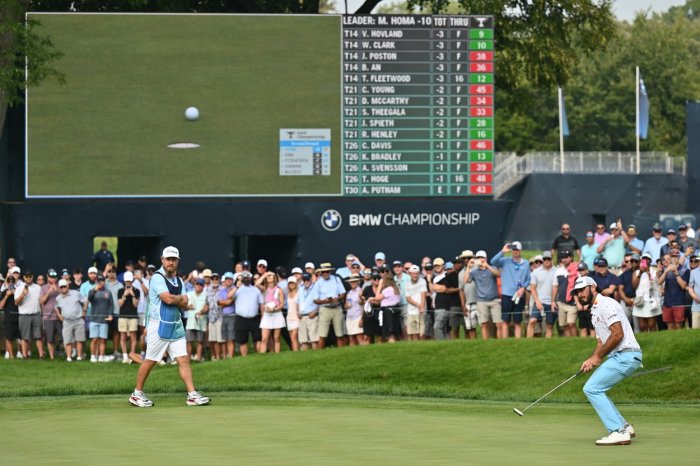 Homa po rekordu hřiště vede, McIlroy jen v paru