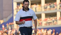 Pět je lepší než sedm. Američané ve fourballech zdramatizovali Ryder Cup
