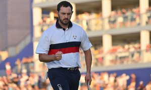 Pět je lepší než sedm. Američané ve fourballech zdramatizovali Ryder Cup