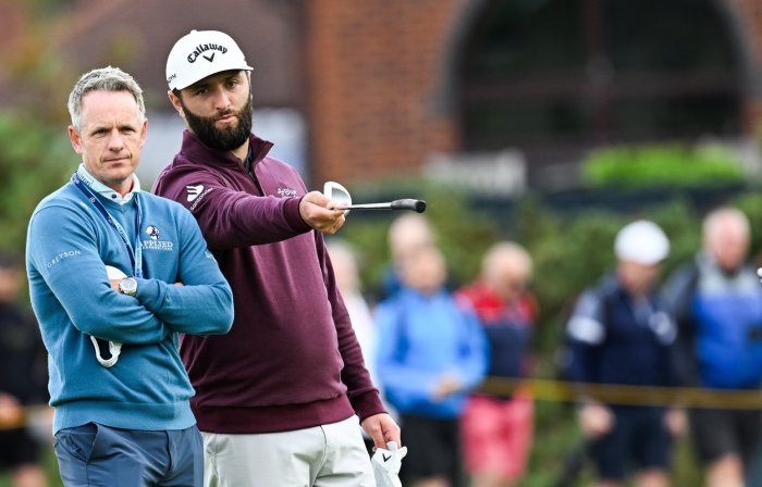 Luke Donald zvolil šest kapitánských výběrů pro Ryder Cup