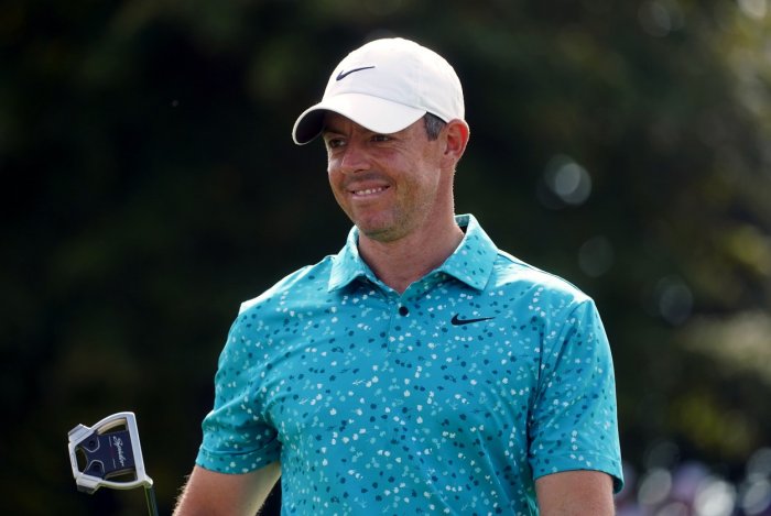 McIlroy zaútočil a před finále ztrácí v Irsku jen dvě rány