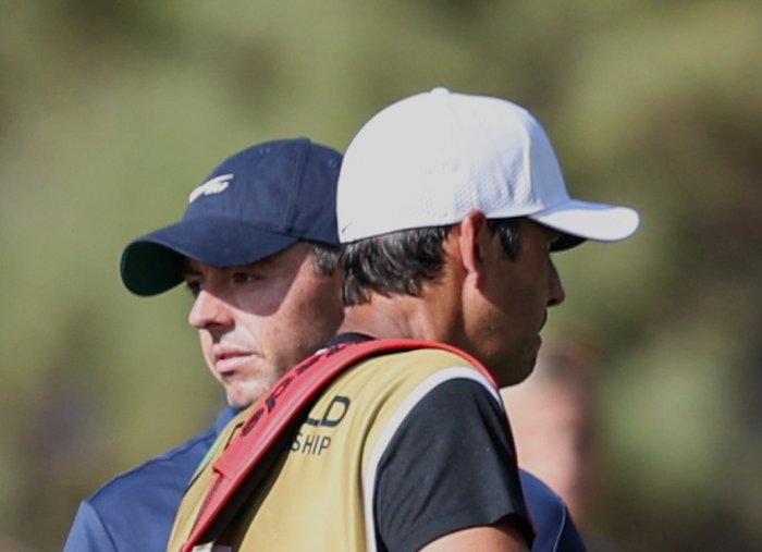 Jistý vítěz DP World Tour McIlroy se trápí, na Nicolaie Hojgaarda ztrácí deset ran