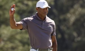 Nezdolný Tiger Woods. V Augustě odehrál druhé kolo v paru a cutem projde pohodlně