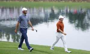 Leaderboard PGA Championship 2025: Vegas udržel vedení, McIlroy se s obhájcem titulu protáhl cutem přesně na ránu