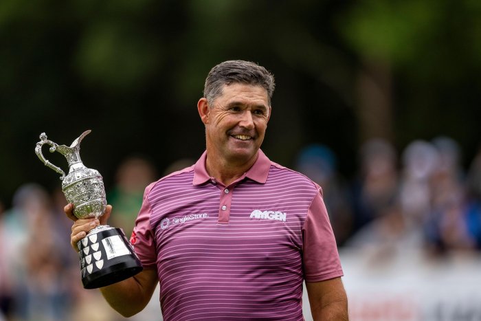 Harrington se zapsal do historie. Jako pátý hráč ovládl po The Open i seniorskou verzi