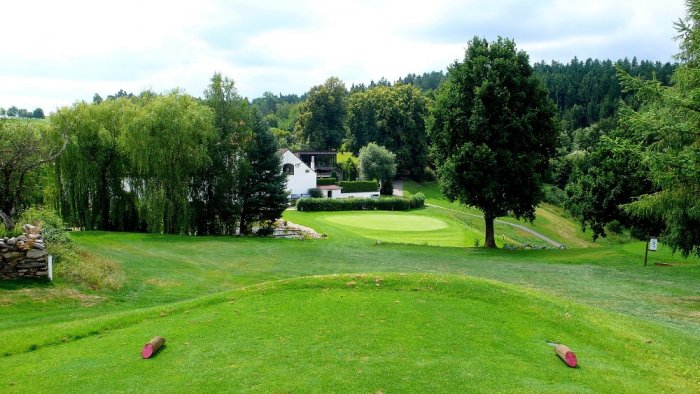 Osmnáctka Český Krumlov, fajn golfová rekreace